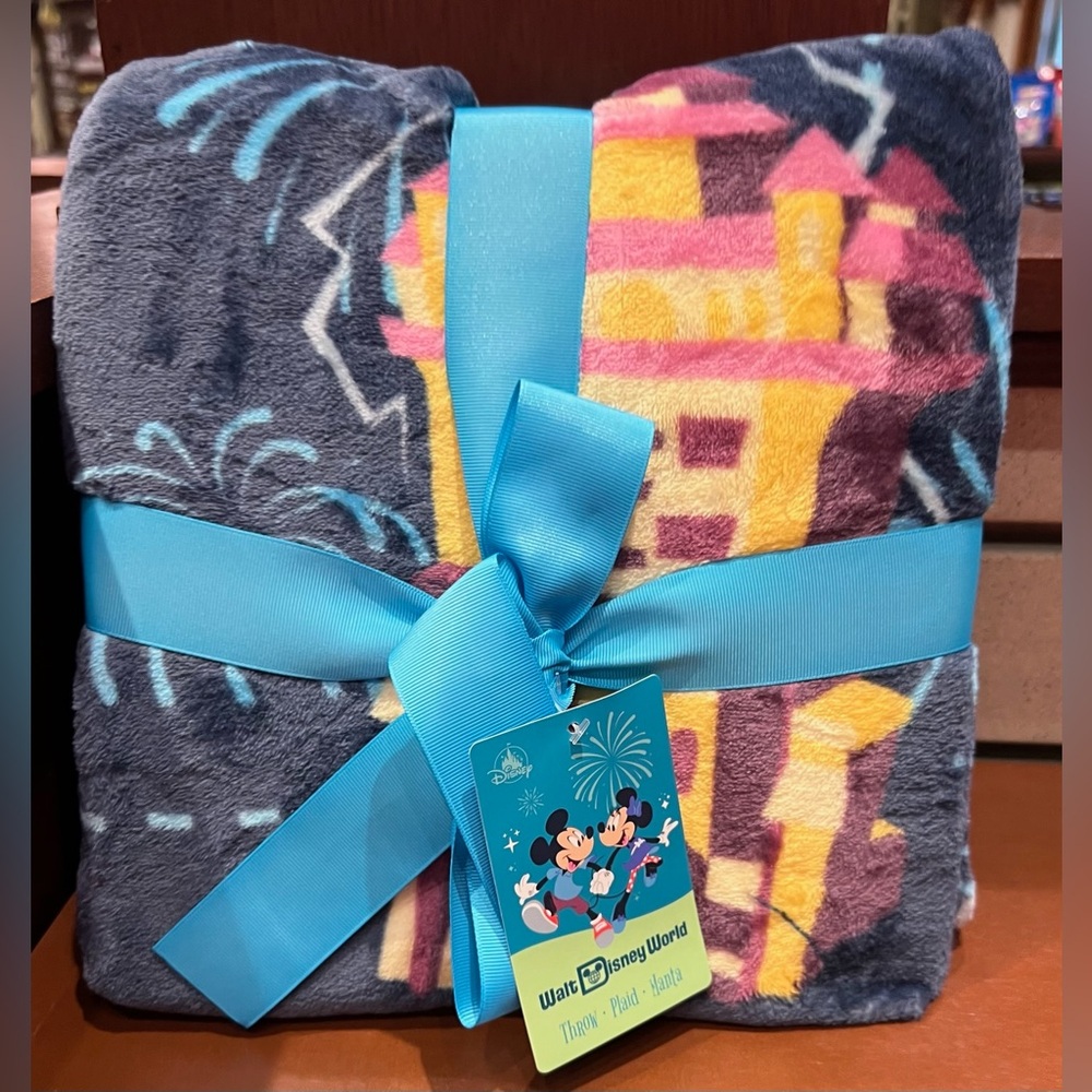Walt Disney World Four Parks Castle Mickey Minnie Plush Blanket Throw NEW